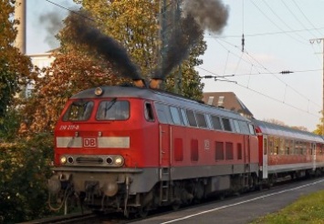 В "Укрзализныце" рассказали, на каком этапе находятся переговоры о получении подержанных дизель-поездов из Германии