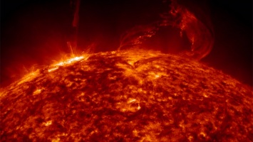 NASA показало солнечную активность