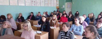 Педагогам 3-й Черноморской школы провели внеплановый инструктаж по эвакуации детей при возникновении чрезвычайной ситуации