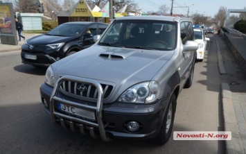 На Центральном проспекте произошла авария, образовалась автомобильная пробка