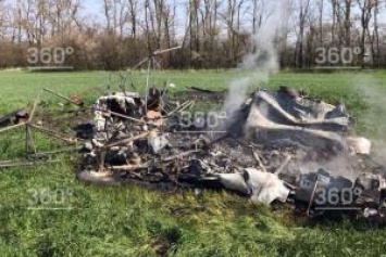 В России разбился вертолет: фото с места ЧП