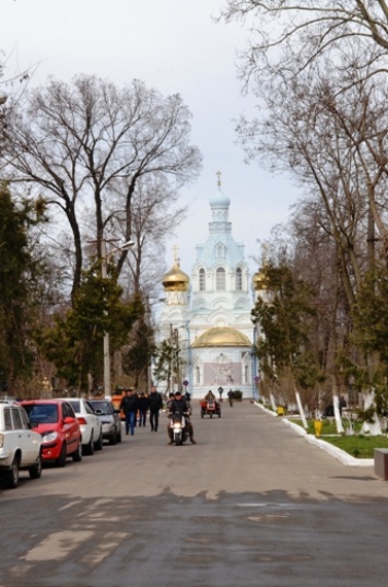 В преддверии Дня освобождения Одессы воинские захоронения и мемориалы приводят в порядок