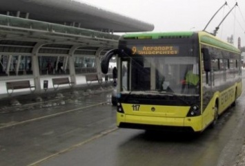 Во Львове аэропорт и ж/д вокзал со следующей недели соединит автобус