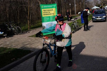 Полторы тысячи спортсменов съехались на ралли «Одесская велосотка»