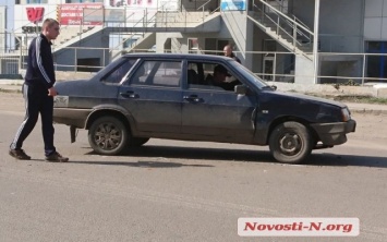 На Троицкой столкнулись два автомобиля, образовался большой затор