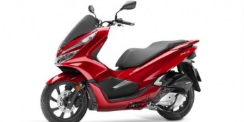 Honda обновила популярный скутер PCX125