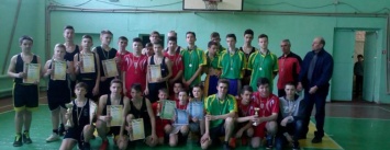 В Мирнограде состоялось первенство города по баскетболу среди юношей