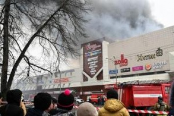 Пожар в Кемерово: Командира пожарного звена обвинили в халатности