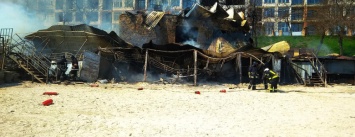 Труханов: Убытки от сгоревшей лодочной станции могут повесить на владельца сгоревшего ресторана (ФОТО)