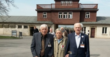 Харьковчанин Борис Романченко посетил Бухенвальд в годовщину освобождения концлагеря