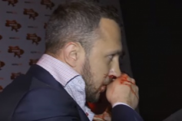 Кулачные бои, кровь и разбитый нос: два депутата подрались в эфире политического ток-шоу