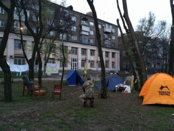 "Титушки" Кальцева готовятся к нападению на палаточный городок в парке Яланского