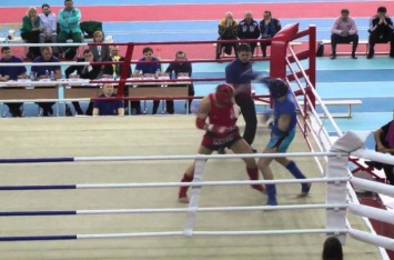 Кто сильнее: простой охранник избил чемпиона по тайскому боксу