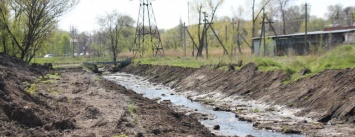 В Запорожье собираются сэкономить на очистке русла реки на Верхней Хортице: что успели сделать подрядчики, - ФОТОРЕПОРТАЖ