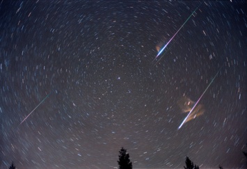 В ночь на 23 апреля украинцы смогут наблюдать пик метеорного потока Лириды