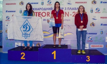 Спортсмены Каменского стали чемпионами международного турнира по плаванию «Meteor Open - 2018»