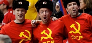 В Одессе за футболки с серпами и молотами, свастику или советский гимн обещают 5 лет тюрьмы