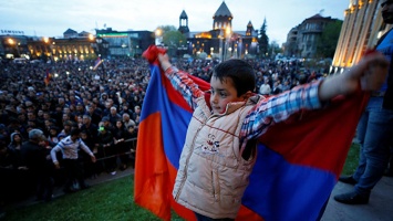 Протесты с новой силой: Пашинян готов к переговорам с правительством Армении
