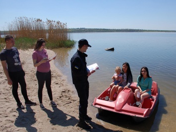 Спасатели Николаевщины снова напомнили людям о безопасном купании