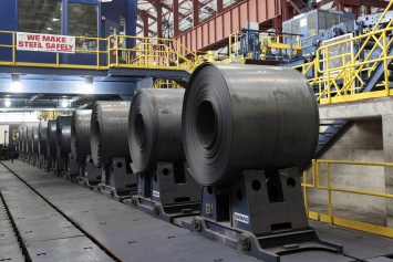 Трамп отложил применение санкций к экспортерам стали и алюминия