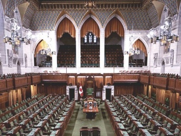 Парламент Канады призвал Франциска извиниться за угнетение коренных народов со стороны католической церкви