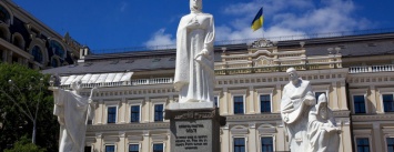 В центре Киева помоют Княгиню Ольгу