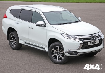 Mitsubishi Pajero Sport оставили без задних кресел