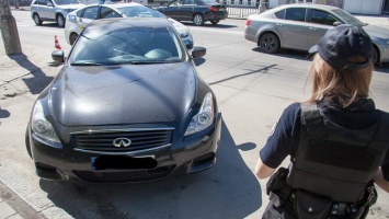 На Набережной Infiniti сбил школьницу на пешеходном переходе