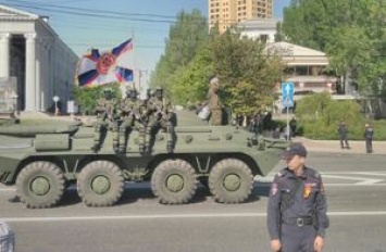 Российские танки и георгиевские ленты: в "ДНР" провели репетицию ко Дню Победы (фото)