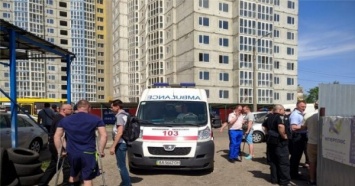 Стрельба по СБУшнику в Киеве: парковку контролирует окружение Яремы