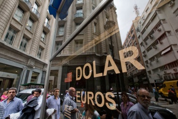 Укрепление доллара ударило по развивающимся рынкам - СМИ