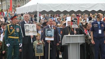 Первые лица Крыма поздравили жителей полуострова с Днем Победы