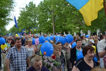 Тысячи херсонцев пришли 9 Мая по приглашению Оппозиционного блока на Марш Памяти