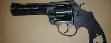 У жителя Славянска изъяли два пистолета