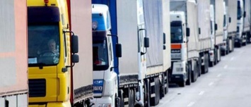 В Каменском из-за жары ограничат движение грузовиков