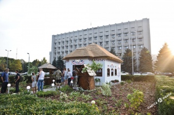 Все, свадьбы не будет: в Одессе снесут «дворец» бракосочетаний Саакашвили