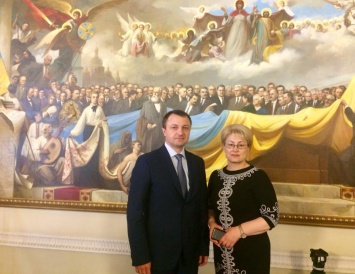 Нардеп Креминь поддержал соперницу Будака во втором туре выборов ректора университета имени Сухомлинского