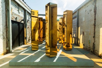 «Дух города»: MINI и United Visual Artists представляют уникальную инсталляцию в креативном пространстве A/D/O