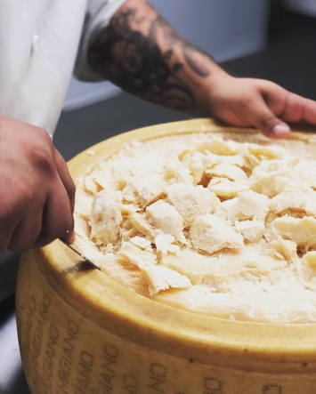 Его Высочество Пармезан: 13 фактов о легендарном твердом сыре