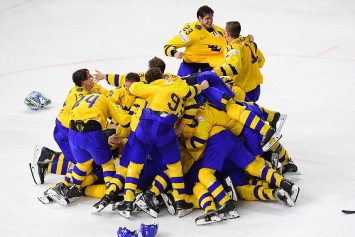Шведы обыграли Швейцарию в серии буллитов и второй год подряд стали чемпионами мира по хоккею