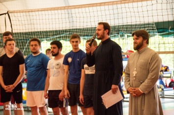 Одесские монахи и священники сыграли в волейбол
