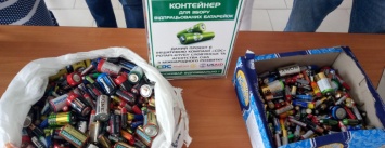 Из Славянска вывезли очередную партию использованных батареек