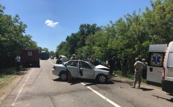 Одесская область: спасатели извлекли пострадавших и погибшего из столкнувшихся автомобилей