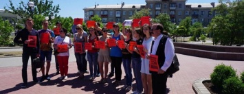 Бердянские студенты выступили в поддержку Олега Сенцова