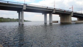 На Ингульском мосту начинаются ремонтные работы, возможны сложности при проезде