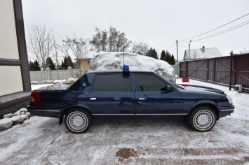 Старый Москвич продают по цене нового Mercedes S-Class