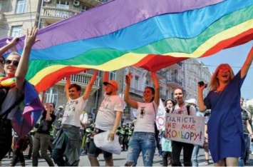 Марш ЛГБТ в Киеве: кто из политиков и звезд пройдет под радужными флагами