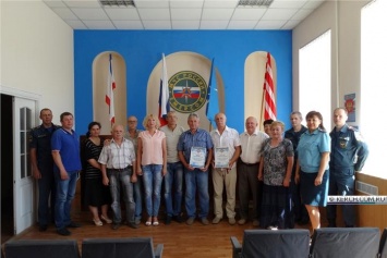 Керчан поблагодарили за спасение рыбаков