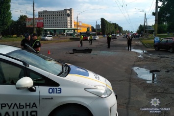 СМИ: В Черкассах на ходу взорвался автомобиль, погиб бизнесмен