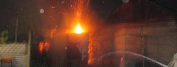 Два пожара за ночь: в огне погибли куры, вещи и бытовая техника (ФОТО)